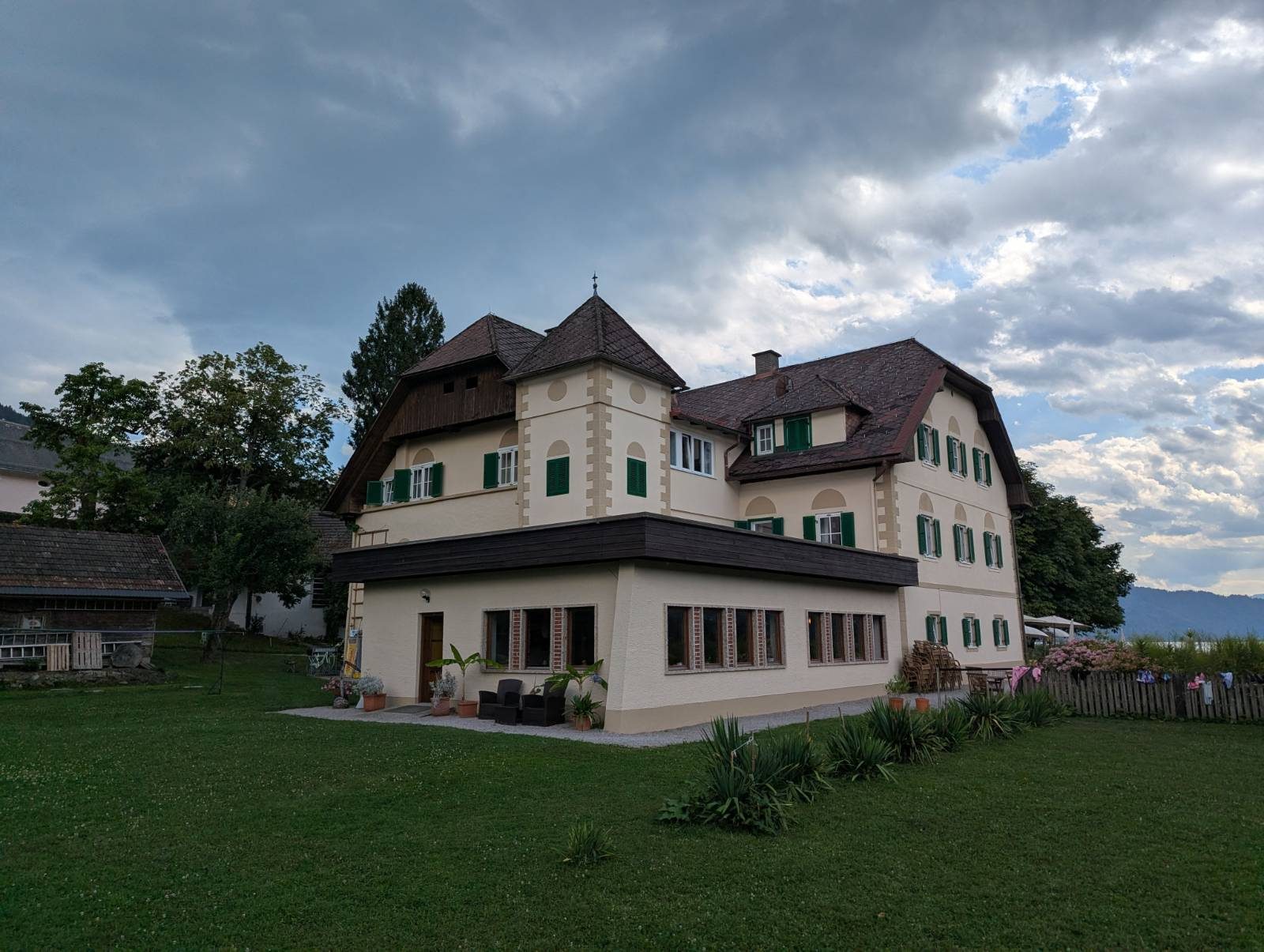 Historijska vila na jezeru Ossiacher See